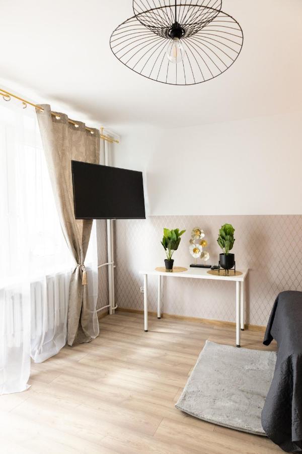 Clicktheflat Zurawia Street