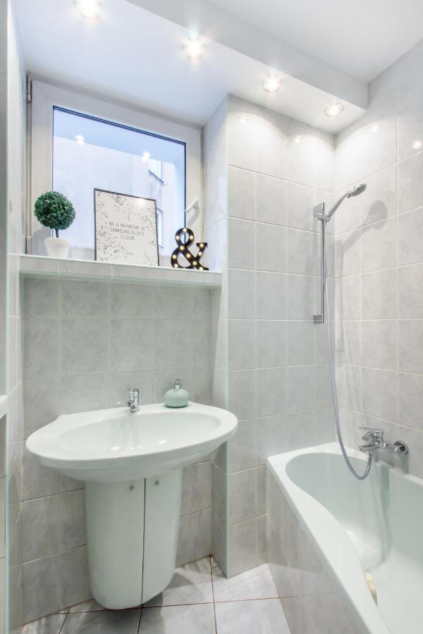 Guest house Clicktheflat Zurawia Street Warsaw